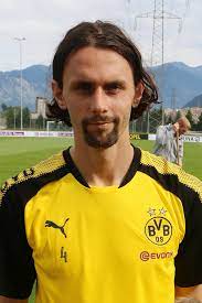 Aktuelles & news über den bvb alles über die spiele die tabelle die fans von borussia dortmund auf derwesten.de jetzt mehr erfahren! Neven Subotic Wikipedia