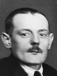 Paula Marton's Instagram, Twitter & Facebook