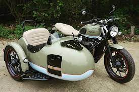 La France En Sidecar Lac Du Salagou Triumph Bonneville Thruxton Lafranceensidecar Lafrance Salagou Occitanie Motorcycle Sidecar Bicycle Sidecar Sidecar