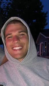 Amanda Stuckey's Instagram, Twitter & Facebook