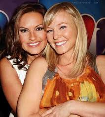Kelli Giddish and Mariska Hargitay! #lawandorder