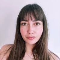 Elise Burgess's Instagram, Twitter & Facebook