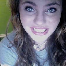 Summer Meeks's Instagram, Twitter & Facebook