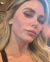 Had lots to celebrate back home 🍑🥳🎓