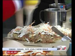 Nak buat macam mana, kami memang food hunter tegar yang pantang bila tengok makanan yang mulai viral di laman sosial. Spm Makan Makan Roti John Cheese Sekilo 13 Feb 2016 Youtube