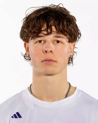 Huskies Fall To No. 31 Illinois In Final Regular Season Matchup