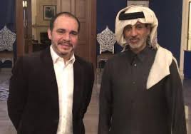 الأمير علي هو الابن الثالث للملك الراحل، الحسين من الملكة علياء، والأخ غير الشقيق للملك عبد الله. Ø§Ù„Ø£Ù…ÙŠØ± Ø¹Ù„ÙŠ Ø¨Ù† Ø§Ù„Ø­Ø³ÙŠÙ† ÙŠØ³ØªÙ‚Ø¨Ù„ ÙÙŠ Ù…Ù†Ø²Ù„Ù‡ Ø­Ù…Ø¯ Ø¨Ù† Ø®Ù„ÙŠÙØ© Ø±Ø£ÙŠ Ø§Ù„ÙŠÙˆÙ…