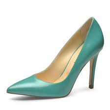 A haut talon ou à talon aiguille, ils sont un atout de séduction indéniable de la femme. Epingle Sur La Redoute