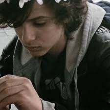 𝒮𝒶𝓂𝓂𝓎 𝔤𝓇𝒾𝓂𝑒𝓈. (@thxdeergrimes)