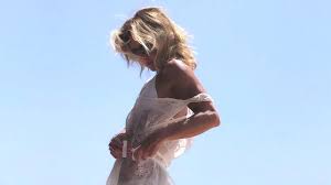 Kelly ripa is sharing some of. Kelly Ripa Shares Glamorous Bikini Pic Taken By Daughter Lola Entertainment Tonight