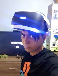 Guess who's playing 🧐🤔 GUESS THIS LEGEND! PARIS Arsenal UKINT СЕΠИНΟΑ  PARIS 1 ONEN SPOR AT 1907 ЕТЕЯ PARIS CITY -ልአ I 能！ ® CHELSEA OOTBALL CLUR @  → SHANCHAI HUNBAI 더TY