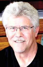 Kenneth Rife's Instagram, Twitter & Facebook