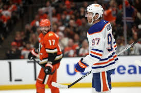 Oilers star Connor McDavid (ankle) game-time decision for Game 5