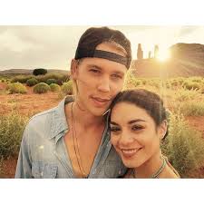 Vanessa Hudgens On Instagram He S My John Smith Vanessa Hudgens And Austin Butler Vanessa Hudgens Austin Butler