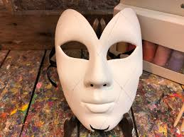 White Butterfly-shaped Mask With Painting Kit