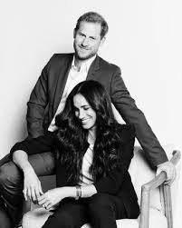Meghan revealed in november that she had a miscarriage in july. Meghan Markle Prince Harry Released A New Portrait