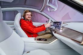 Die frontgestaltung des bmw concept i4 zeigt die bekannten bmw ikonen in neuem erscheinungsbild und gibt damit dem elektrischen zeitalter bei bmw ein markantes gesicht. Bmw Concept I4 2020 So Wird Aus Dem 4er Ein Elektroauto Autobild De