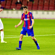 Pedri remained on loan at las palmas last season before moving to barcelona with his older brother acting as his chaperone and roommate. This Is Why Barcelona S Pedri Took Taxi Home After His Champions League Debut Goal