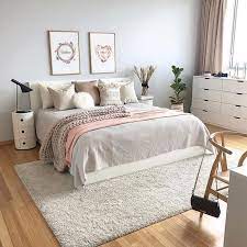 From restful primary bedrooms by the sea to bedrooms found in colorful apartments in heart of the chicest city, these 85 beautiful bedroom ideas are sure to help you rest easy. Women S Room Decor 40 Ideas For Te Archite Archite Decor Ideas Interior Design Bedroom Small Small Room Bedroom Interior Design Bedroom Teenage