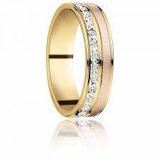 Splendide Alliance 3 Ors 18 Carats Formee D Un Tour En Or Blanc Entierement Facette Et D Un Tour En Or Rose A La Finition S Bague Homme Alliance 3 Ors Or Blanc