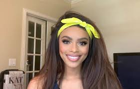 DCC Makeup Tips with Kat