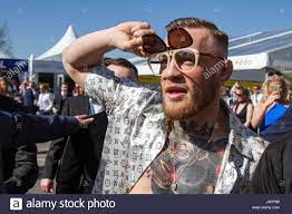 Conor mcgregor sits down and reacts to some of his most memorable press conference moments and quotes from his ufc career thus far. Conor Mcgregor Flip Up Glasses Off 72 Www Amarkotarim Com Tr