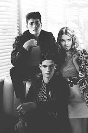 Indiana rose evans (born 27 july 1990) is an australian actress best known for her role as matilda hunter in the soap opera home and away and as isabella hartley in the children/teens show h2o: Indiana Evans Posts Indianaposts Twitter