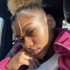 In the maggot box with the meat socks… #experiment #closeup #maggots  #coyotepeterson