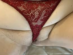 Feel the heat as Ninik Bra Burner sheds her inhibitions