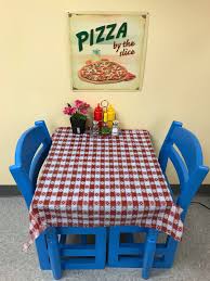 Pizza Restaurant Dramatic Play I Found The Tin Signs At Goodwill I Highly Recommend Www S Dramatic Play Kindergarten Dramatic Play Preschool Play Pizza Shop