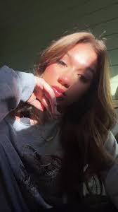 Jodie Thornton's Instagram, Twitter & Facebook