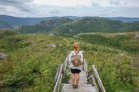 Geographical and historical treatment of canada, including maps and statistics as well as a survey of its people, economy, and government. Ostkanada Rundreise Die Schonsten Metropolen Und Nationalparks