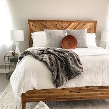 Pin By Syazz On Bedroom Inspo In 2020 Reclaimed Wood Beds Wood Beds Wall Decor Bedroom