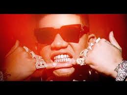 Yella Beezy Restroom Occupied Ft Chris Brown Official Music Video Youtube Chris Brown Official Chris Brown Music Videos
