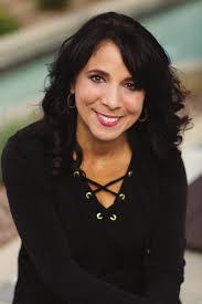 Christine Wurst's Instagram, Twitter & Facebook