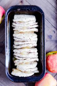 Apple Pie Cinnamon Roll Pull Apart Bread Pillsbury Cinnamon Roll Recipes Cinnamon Roll Bread Apple Cinnamon Rolls
