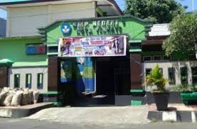 Tujuan tujuan pelaksanaan kegiatan pengembangan sekolah model implementasi spmpi smpn 1 karangmojo antara lain: Mpls Di Smp Negeri 1 Kota Ternate Gunakan Sistem Online Indotimur