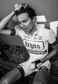 Dumoulin is a litigation associate based in the new york office. Tom Dumoulin Radrennfahrer Rennfahrer Helden