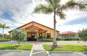 Fabulous location just 2 blocks from downtown, harbor walk, parks, and water front restaurants. Pet Boarding Facility Franchise Houston Austin Tx Ft Lauderdale Fl