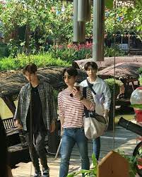 Mark, jinyoung, youngjae, and bambam's adventures in thailand as they the four got7 members (mark, jinyoung, youngjae and bambam) are given the task of finding the seven wonders of thailand. Real Thai Got7 Jinyoung Got7 Got7 Aesthetic