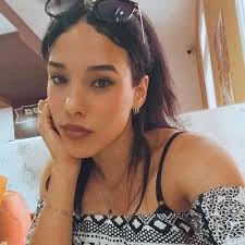 the_little_Mermaid🧜‍♀️💜🏊‍♀️🌊🌈 (@mamitoxica)