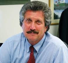 School chief gets one-year pact