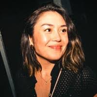 Kim Pfaff's Instagram, Twitter & Facebook