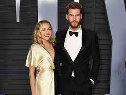 Neue Hochzeitsfotos Von Miley Cyrus Und Liam Hemsworth Aufgetaucht Liam Hemsworth Hochzeitsfotos Und Heiraten
