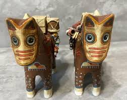 Vintage Storyteller Horse Figurine by Roberts Shields Set of 2