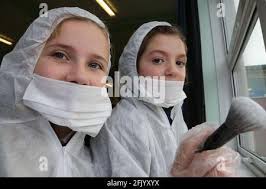 St Ninnians Schhol Prestwick "Who did it " Jon Bates a forensic scientist  visted the school to find out who broke into the school and attacked the  janitor. Teaching them how to