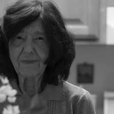 This is Tromsø TODAY! ❄️ Snow is falling thick from the sky, and with  temperatures below zero all week, it looks like it's finally here to stay.  The city is slowly transforming