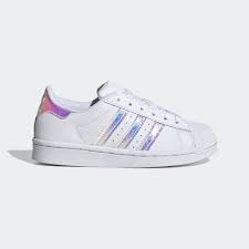 Weitere ideen zu adidas superstar schuhe, superstars schuhe, schuhe. Superstar Kinderschuh In Weiss Mit Schimmernden Details Adidas Deutschland