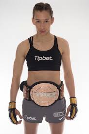 Mandy Böhm ("Monster")