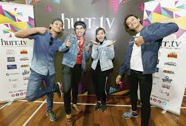 Customers acquisition via email media. Becoming Social Media Influencers